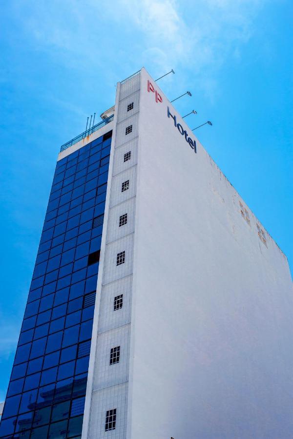 Pp Hotel By Moxy George Town Buitenkant foto