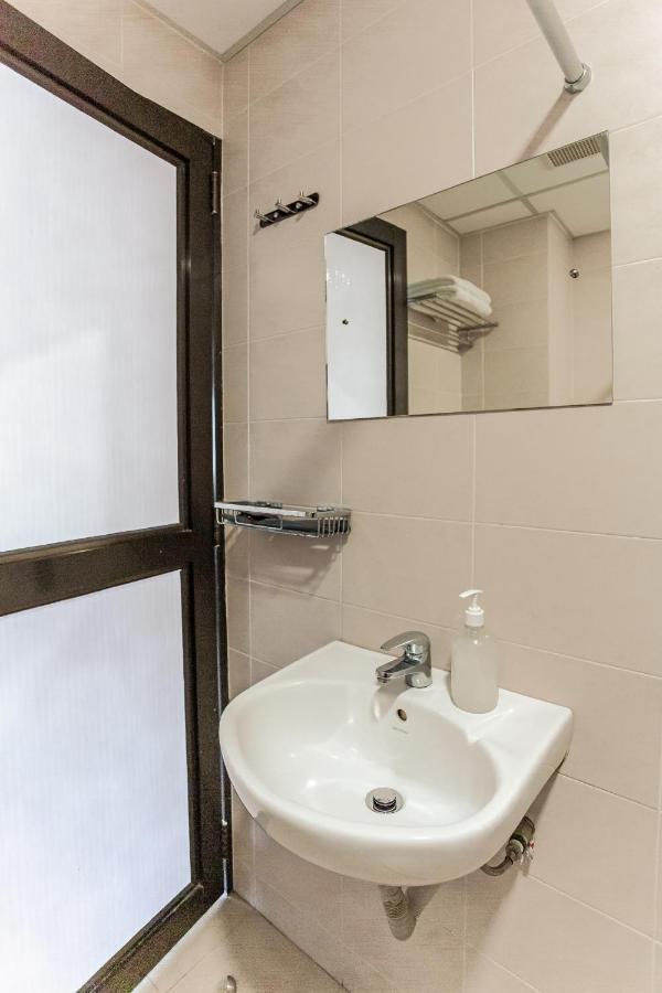 Pp Hotel By Moxy George Town Buitenkant foto