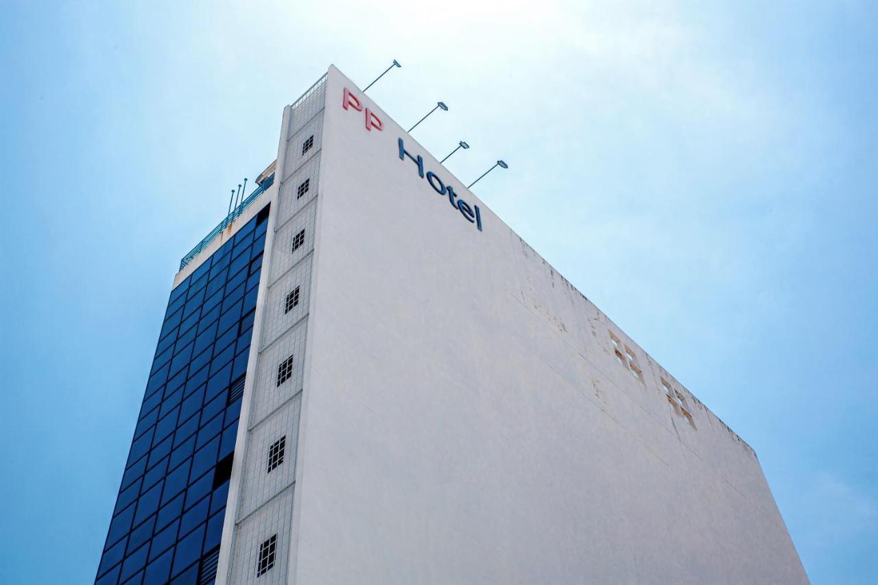Pp Hotel By Moxy George Town Buitenkant foto